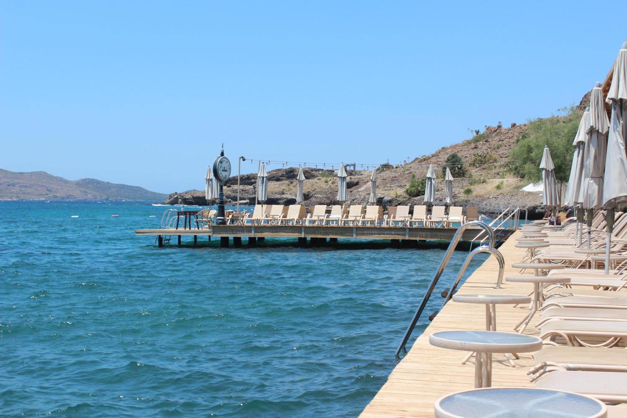 Moon Beach&hotel *